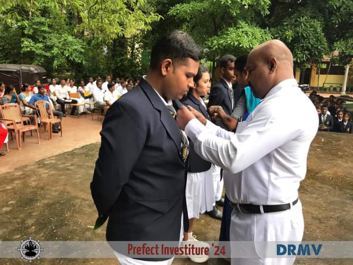 ශිෂ්‍යනායක නිළ ලාංචන පැලද වීමේ මහොත්සවය